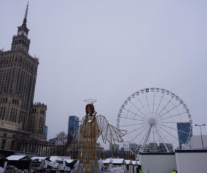 Jarmark Warszawski na placu Defilad na kilka dni przed startem imprezy