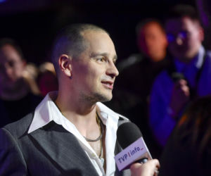 Tak zmieniał się Krzysztof Zalewski. Długie włosy były kiedyś jego znakiem rozpoznawczym