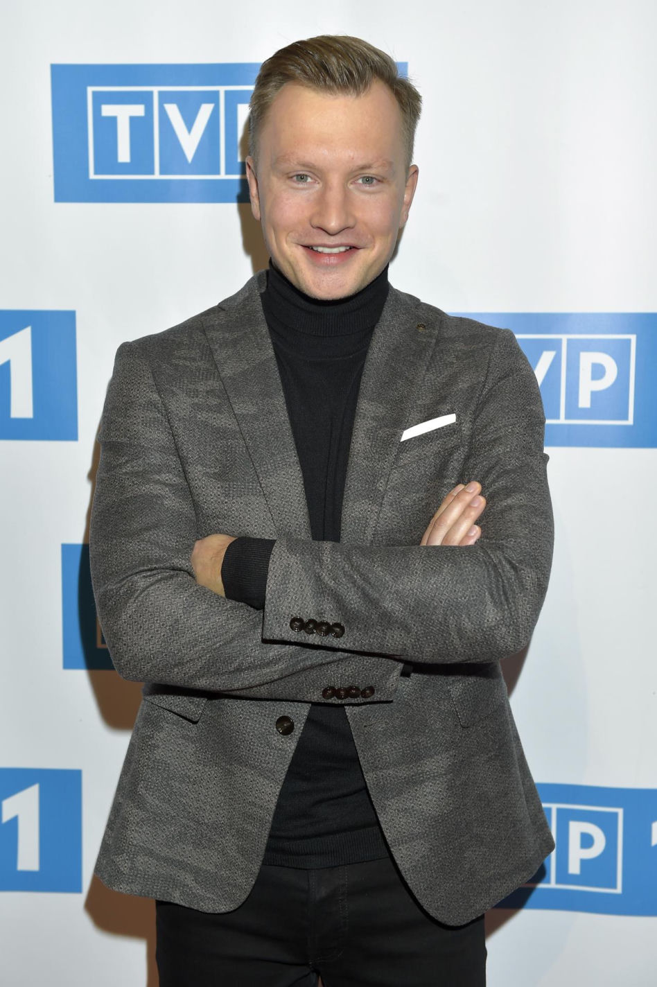 Od nastolatka z "Na Wspólnej" do eleganckiego mężczyzny. Tak zmieniał się Jakub Wesołowski