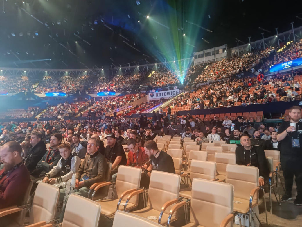 Pierwszy dzień Intel Extreme Masters 2025. Do katowickiego Spodka przybyły tysiące fanów e-sportu