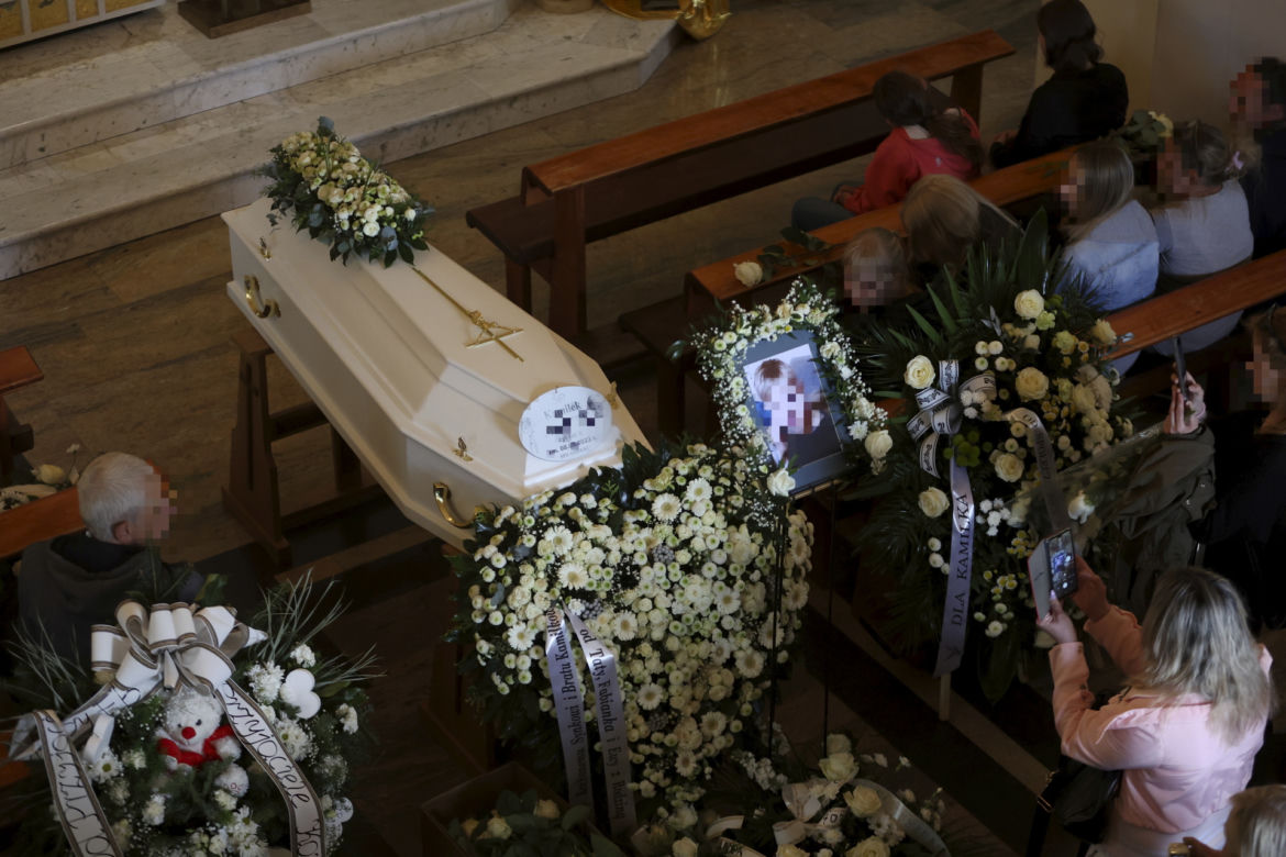 Ostatnie pożegnanie 8-letniego Kamilka z Częstochowy. Śpij spokojnie aniołku