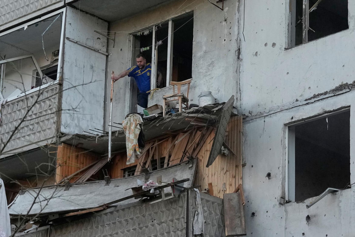 Potężny atak Rosji na Ukrainę, płoną bloki w Kijowie. Ofiary i ranni