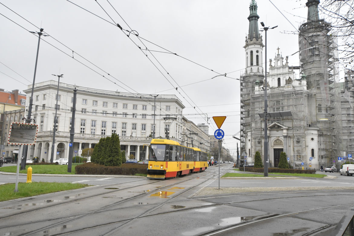Zamkną plac Zbawiciela? Działacze chcą zrobić z ronda deptak