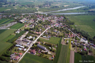 Opatowiec: Najmniejsze miasto w Polsce, które znika najszybciej w regionie