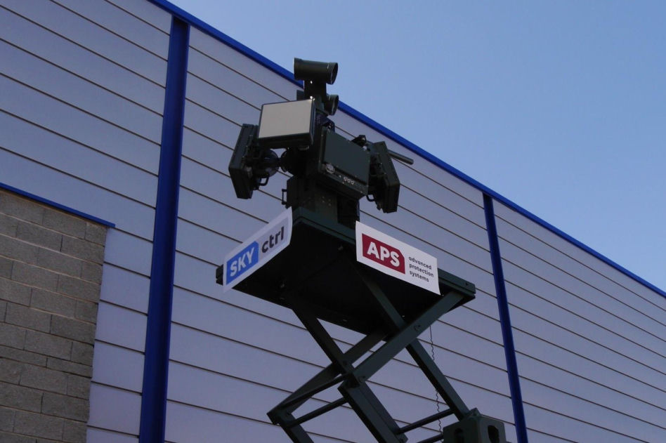 Kontenerowy system antydronowy Sky CTRL prezentowany podczas MSPO