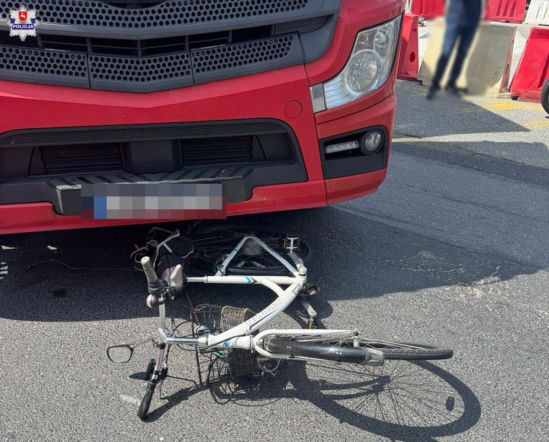 Tragiczny wypadek w Lubartowie. Rowerzysta zginął pod kołami mercedesa