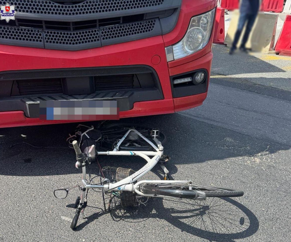 Tragiczny wypadek w Lubartowie. Rowerzysta zginął pod kołami mercedesa