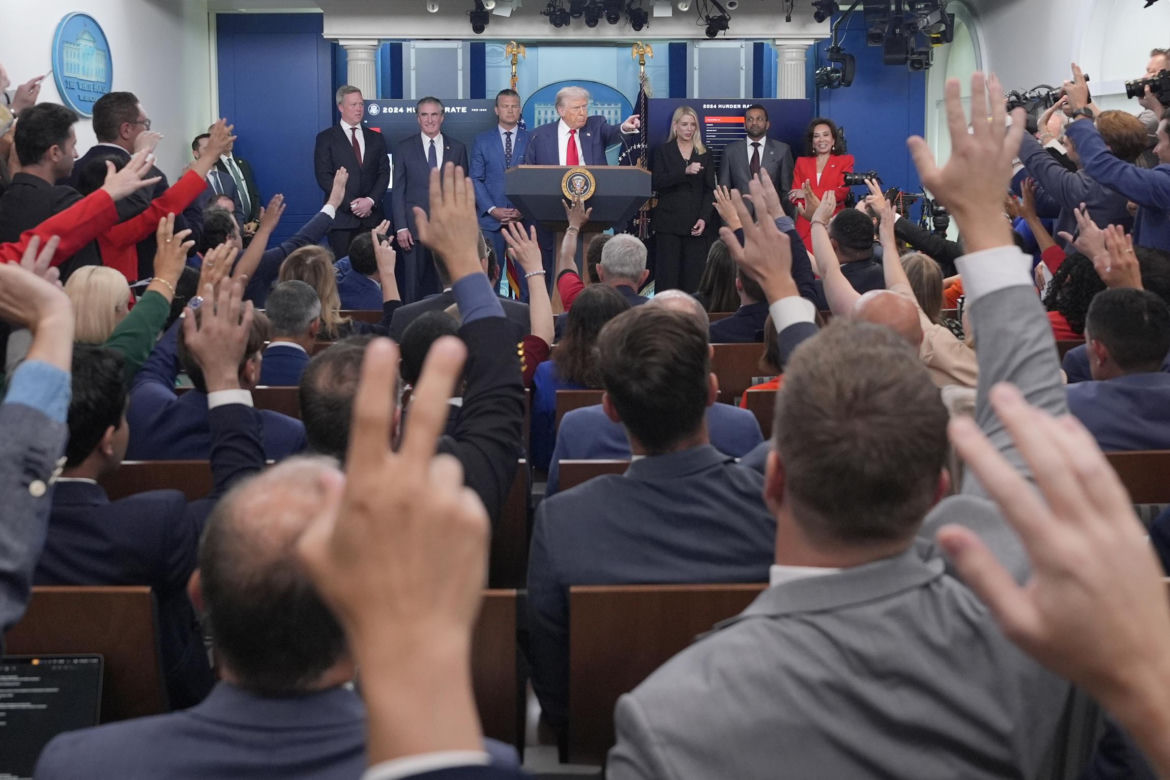 Trump wysyła Gwardię Narodową do Waszyngtonu i przejmuje lokalną policję