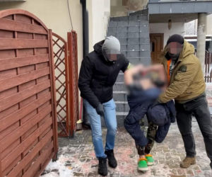 Podwójne zabójstwo na Targówku. Radek J. maczetą bronił się przed kontrterrorystami