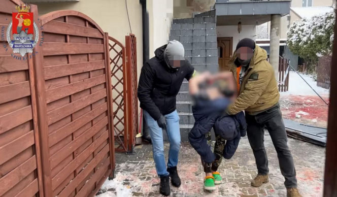 Podwójne zabójstwo na Targówku. Radek J. maczetą bronił się przed kontrterrorystami