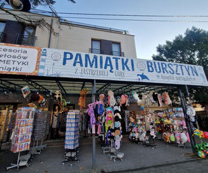 Nowy trend nad morzem! Lody i pamiątki w połowie listopada? Ta nadmorska miejscowość jest czynna cały rok