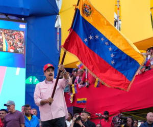 Nicolas Maduro z małżonką zostali schwytani i wywiezieni z kraju