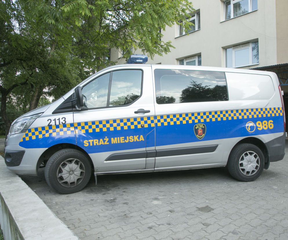Samochód straży miejskiej