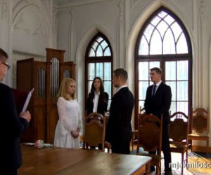M jak miłość. Paweł Zduński (Rafał Mroczek), Katia (Joanna Jarmołowicz), Kalina (Karolina Sawka), Marcin (Mikołaj Roznerski)