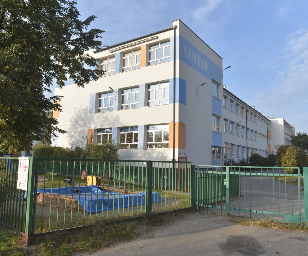 Zamknięta szkoła