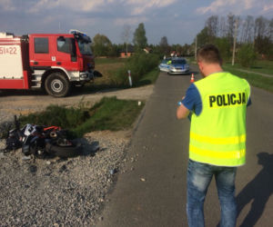 Podkarpacie: 15-letni motocyklista zderzył się z maszyną rolniczą