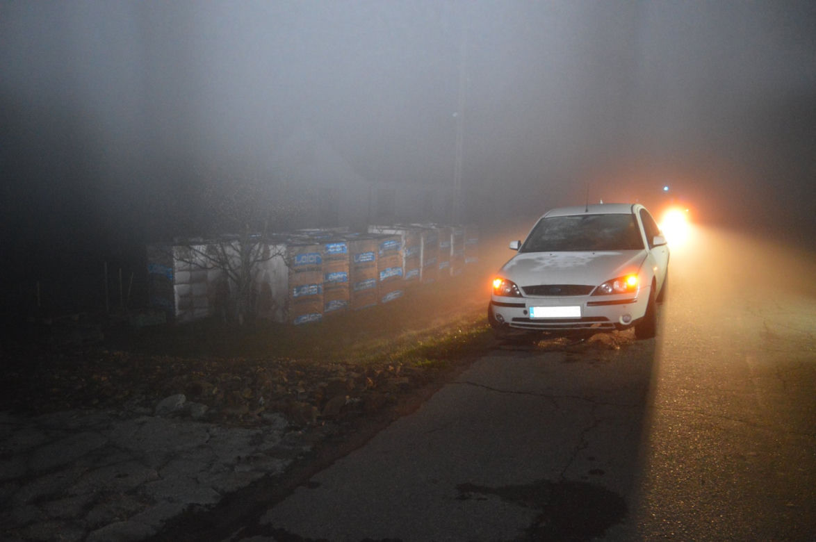 Szczepanowice. Pijany kierowca uderzył w mostek i uciekł. Zgubił go telefon teścia 