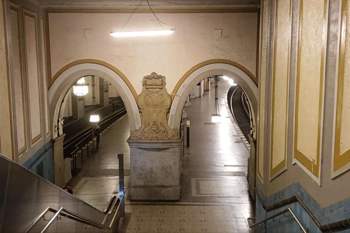 Stacja U-Bahn Heidelberger Platz w Berlinie