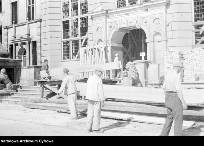 Odbudowa Gdańska po wojnie