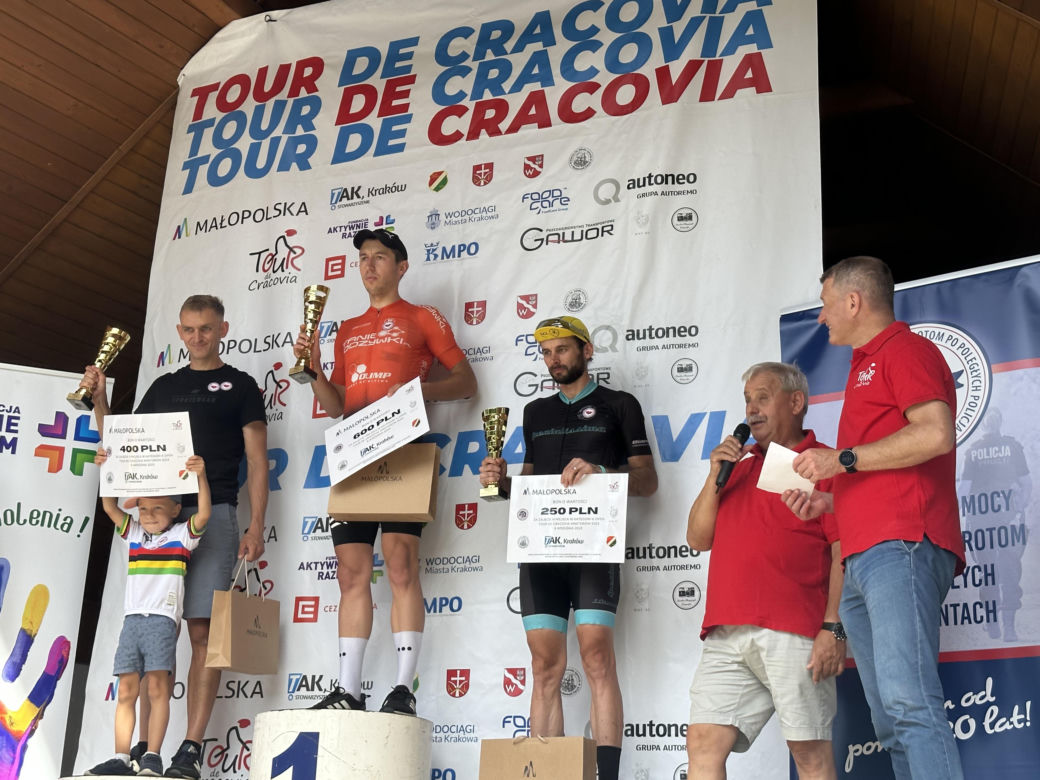 Sportowa rywalizacja i wspólne pomaganie. Za nami 8. edycja Tour de Cracovia Amatorów! 