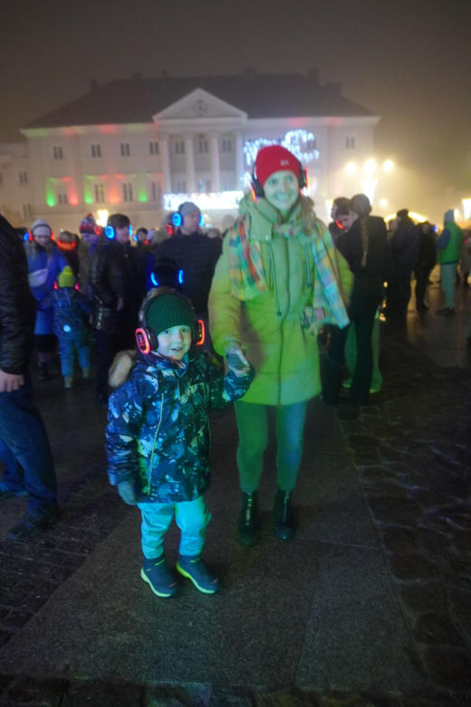 Silent disco i diabelski młyn w Rynku w Kielcach