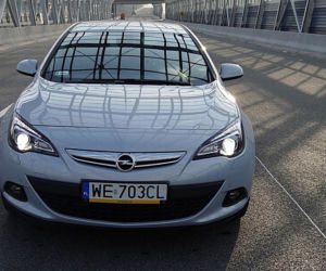 Opel Astra GTC