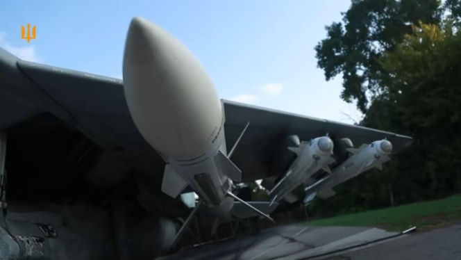 Ukraińskie F-16 na froncie. Taktyka z Zachodu nie wystarczyła, piloci stworzyli własną