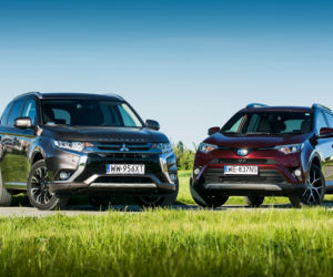 Toyota RAV4 Hybrid E-Four Prestige vs. Mitsubishi Outlander PHEV Instyle NAVI+