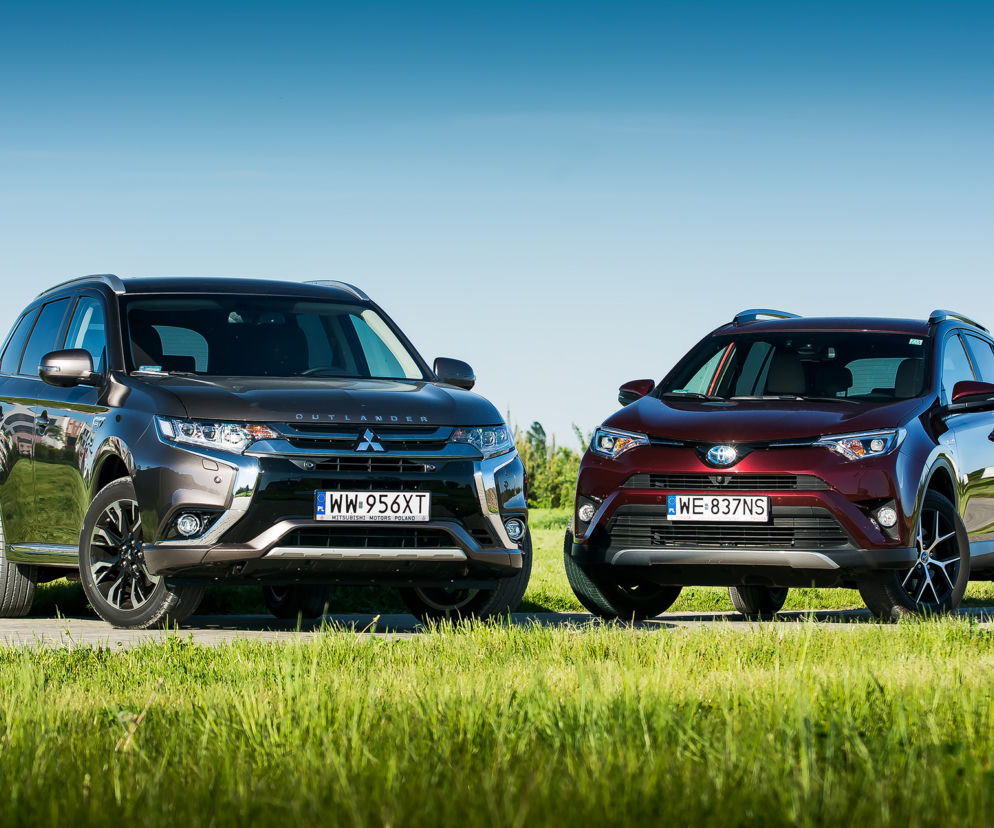 Toyota RAV4 Hybrid E-Four Prestige vs. Mitsubishi Outlander PHEV Instyle NAVI+