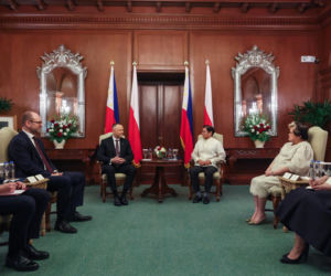 Karol Nawrocki z żoną na historycznych rozmowach na Filipinach