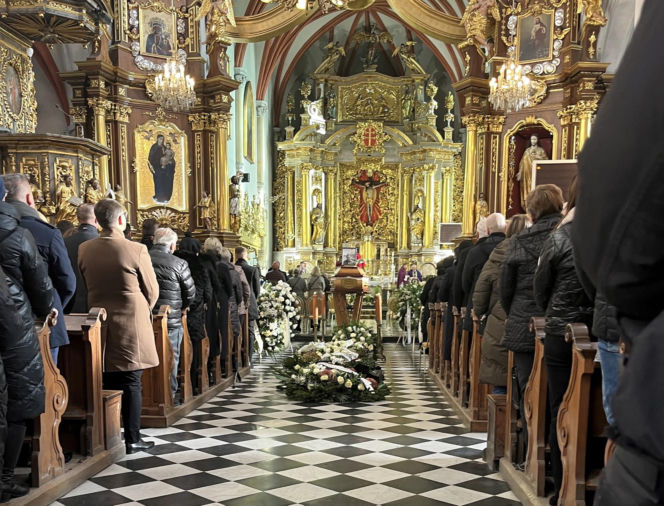 Pogrzeb braci, którzy zginęli w katastrofie śmigłowca pod Rzeszowem