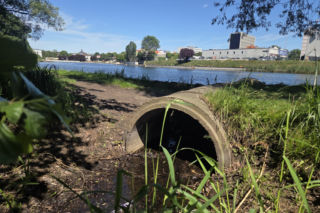Rewitalizacja bulwarów nad Brdą. Umocnione nabrzeże i nowe ścieżki!