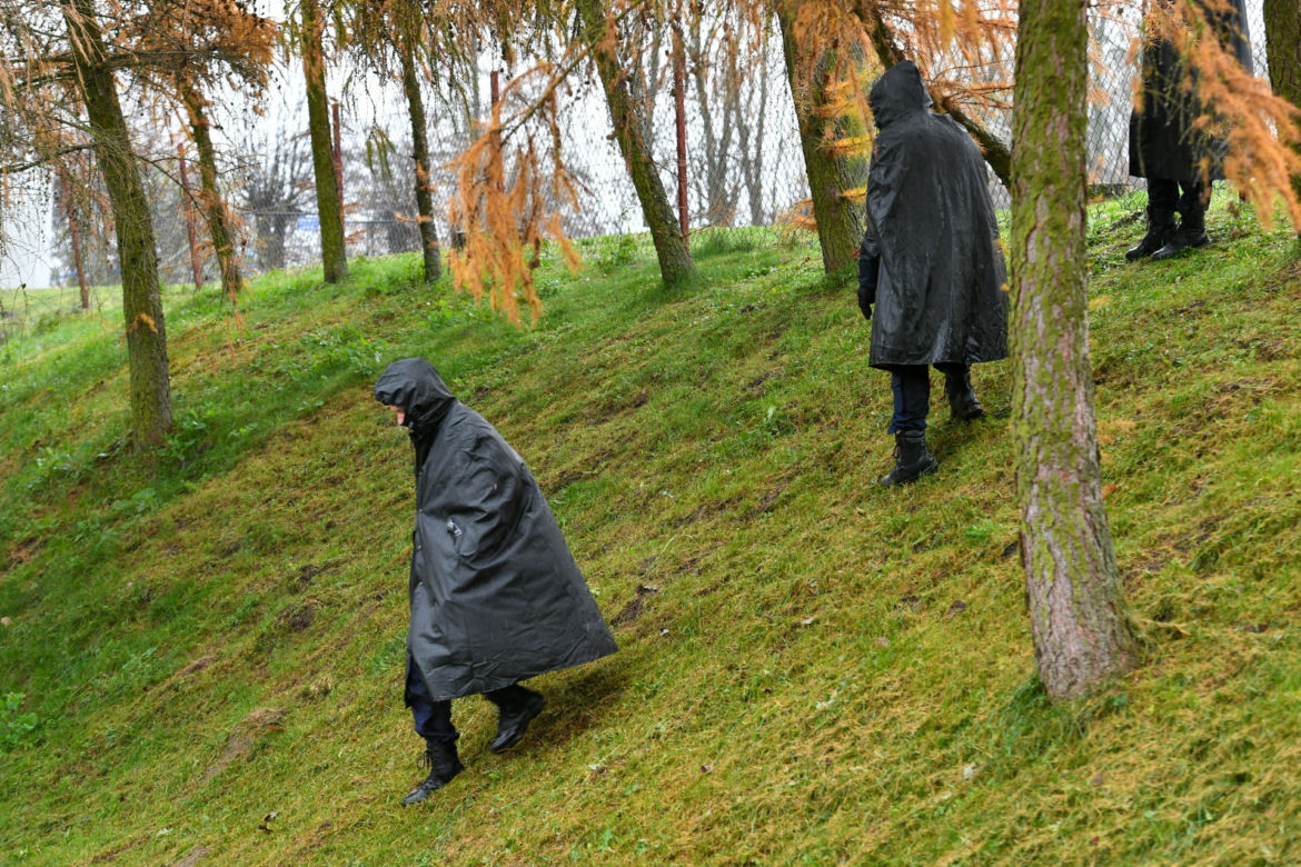 Przewodów po tragedii. Wojsko przy granicy