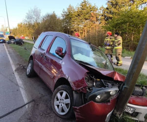 Jedna osoba została poszkodowana. Droga jest całkowicie zablokowana