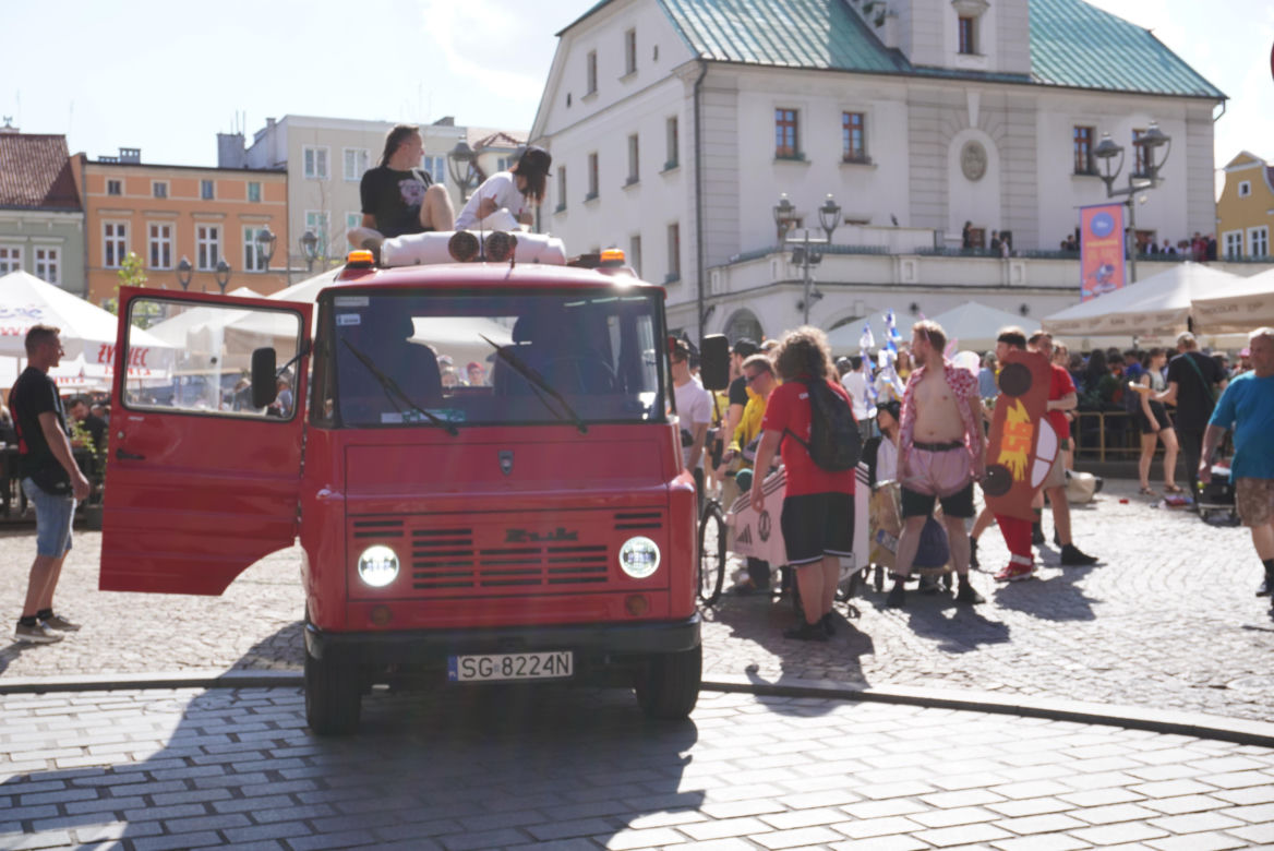 Igry 2024. Barwny korowód studentów przeszedł ulicami Gliwic