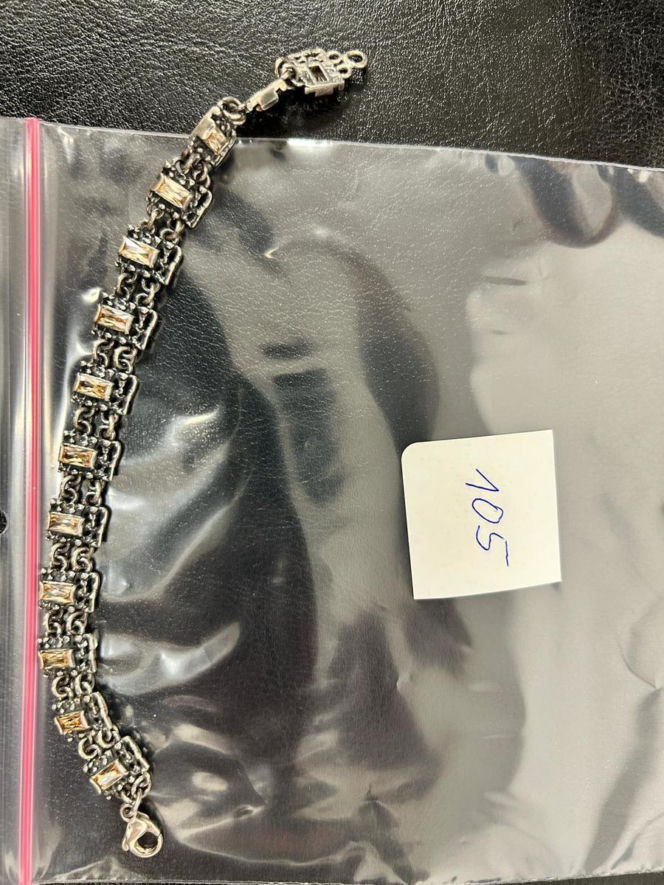 Rozpoznajesz te błyskotki? Policja poszukuje właścicieli bizuterii i kosztowności