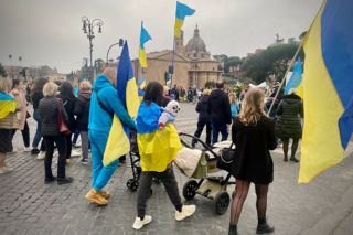 Nie załatamy dziur na rynku pracy uchodźcami z Ukrainy. 94 proc. to kobiety