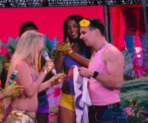 Radny z Konina na scenie z Zara Larsson