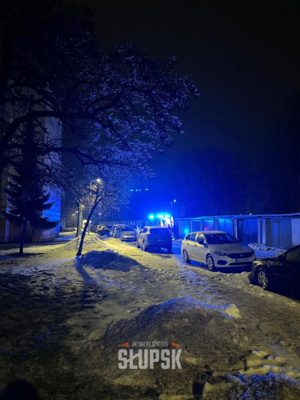 Dwa dni przed tragedią pozowali razem do zdjęcia. Dziś w mieszkaniu przy Bałtyckiej 3 nadal pracują śledczy