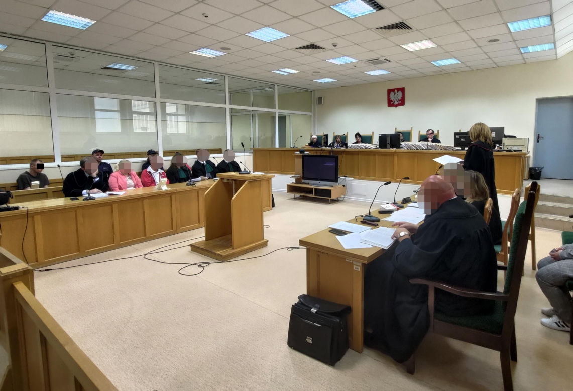 Kamilek z Częstochowy dwa lata temu został zabity w okrutny sposób przez matkę i ojczyma. Oprawcy stanęli dziś przed sądem