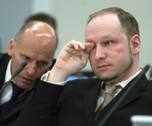 Proces Andersa Behringa Breivika. Breivik POPŁAKAŁ się