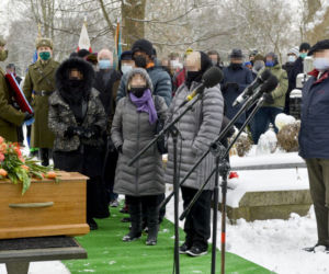 Papcio Chmiel został pochowany na Cmentarzu Bródnowskim