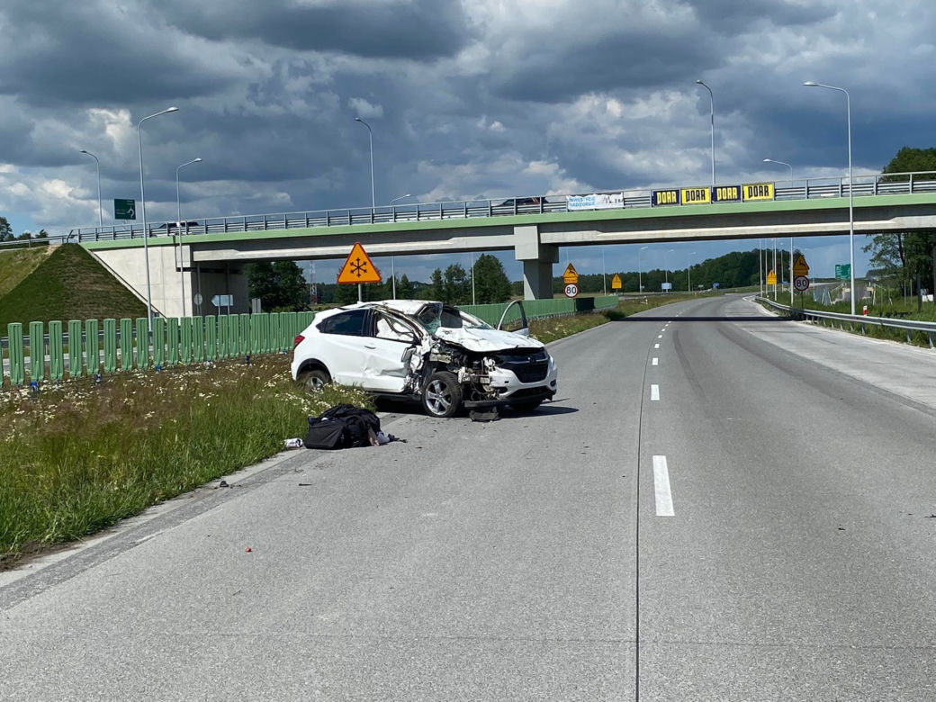 Makabra na S7. Z terenowego uaza została kupa złomu. 5 osób rannych