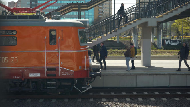 Jechałem legendarnym pociągiem. W środku jak kiedyś, aż trudno uwierzyć! Ludzie mówią wprost: „to były czasy”