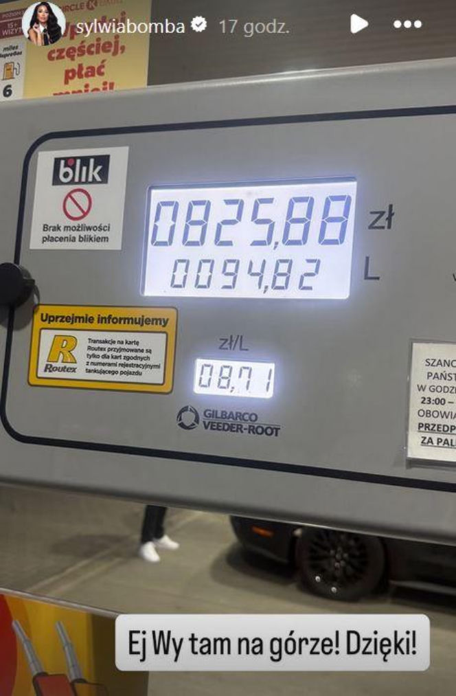 Sylwia Bomba na stacji paliw