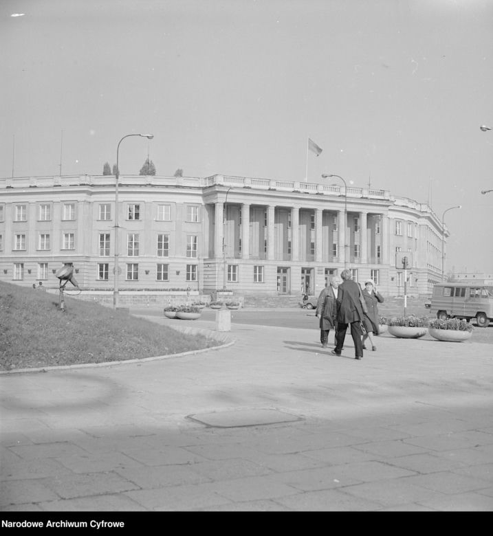 Budynek KW PZPR w Białymstoku. 1979 rok