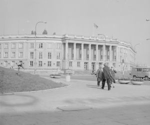 Budynek KW PZPR w Białymstoku. 1979 rok