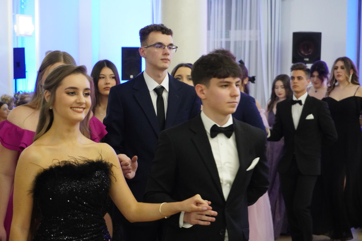 Studniówki 2025 w rzeszowskich szkołach. To były niezapomniane chwile 