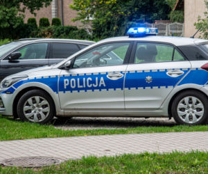 Ośmiolatek przyniósł ostrze do szkoły. Gdy nauczycielka zareagowała, doszło do ataku!