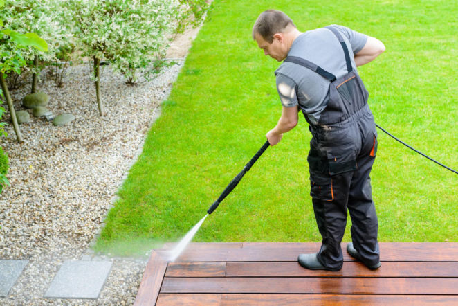 Budowa tarasu drewnianego